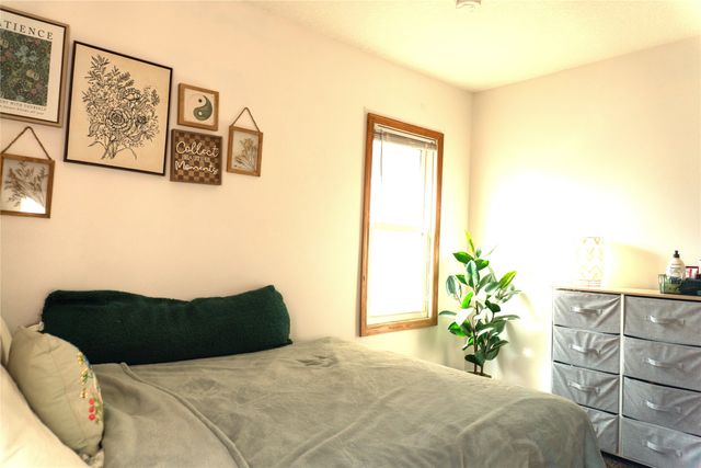 824 E 22nd Court, Des Moines, IA 50317