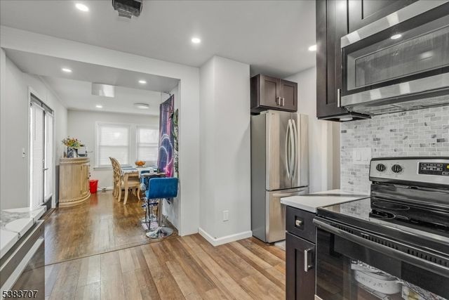 8 John St, Montville Twp., NJ 07058