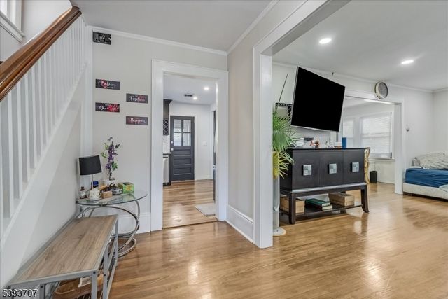 8 John St, Montville Twp., NJ 07058