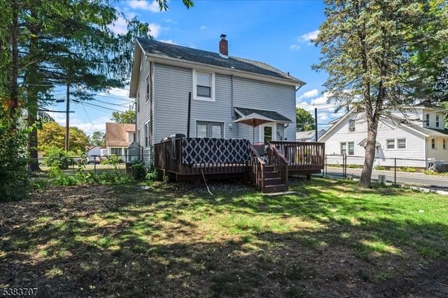 8 John St, Montville Twp., NJ 07058