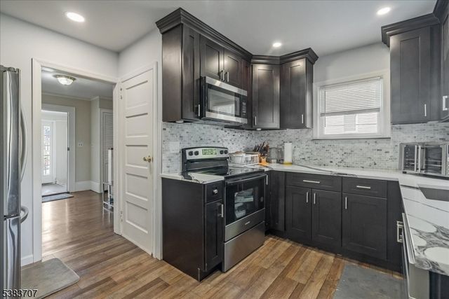 8 John St, Montville Twp., NJ 07058