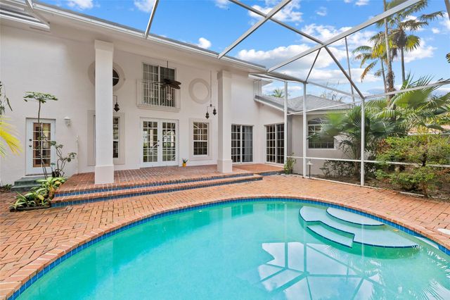 3951 SW 56th Ct, Fort Lauderdale, FL 33312