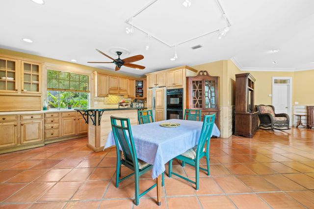 3951 SW 56th Ct, Fort Lauderdale, FL 33312