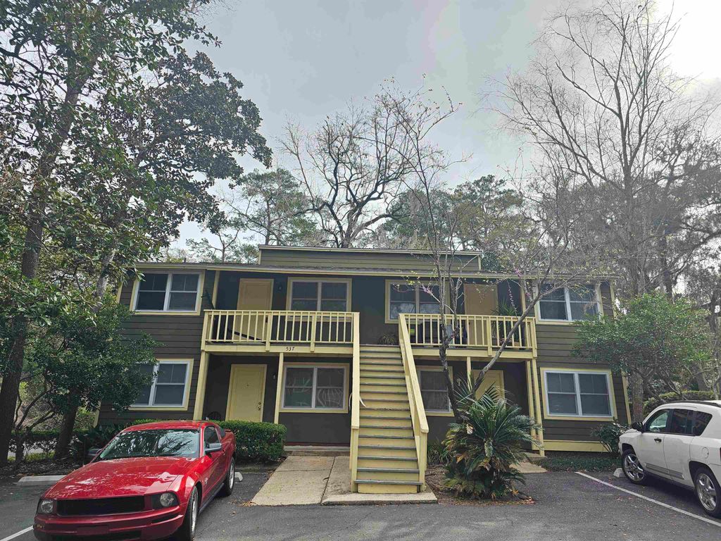 537 Hart St Apt 4, Tallahassee, FL 32301