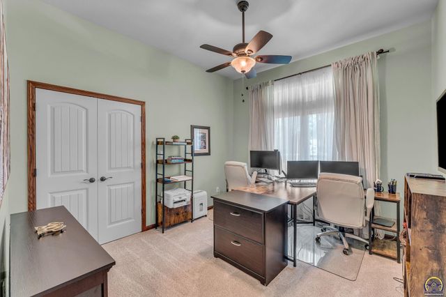 3430 NW 34th CIR, Topeka, KS 66618