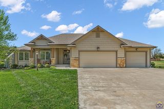 3430 NW 34th CIR, Topeka, KS 66618