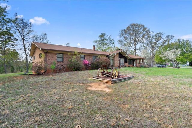 9188 NC HIGHWAY 8, Lexington, NC 27292