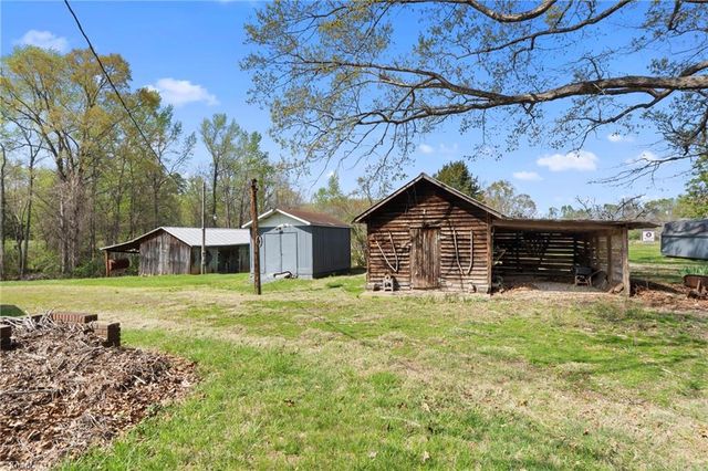 9188 NC HIGHWAY 8, Lexington, NC 27292