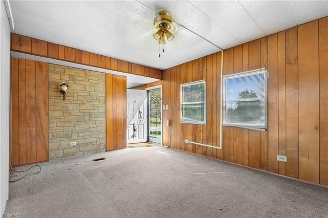 9188 NC HIGHWAY 8, Lexington, NC 27292