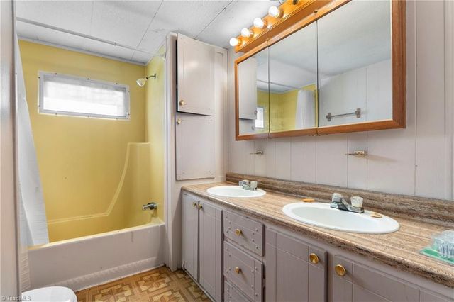 9188 NC HIGHWAY 8, Lexington, NC 27292