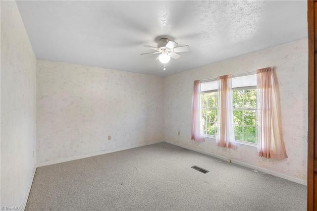 9188 NC HIGHWAY 8, Lexington, NC 27292
