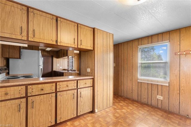 9188 NC HIGHWAY 8, Lexington, NC 27292