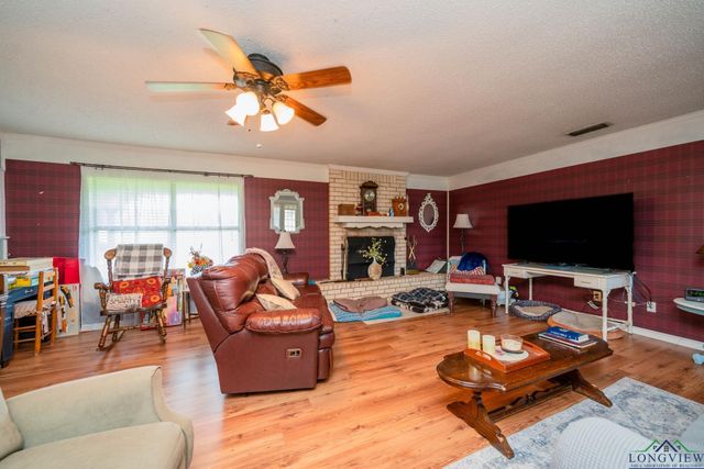 2175 E CR 186, Kilgore, TX 75662