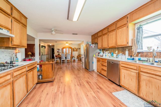 2175 E CR 186, Kilgore, TX 75662