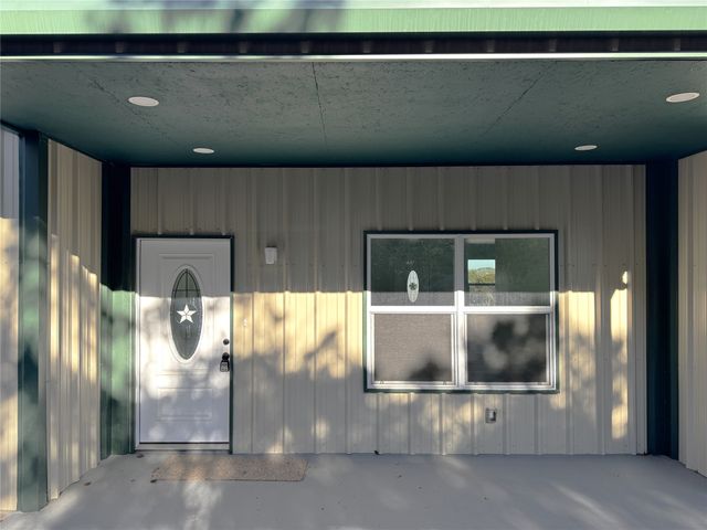 530 Lois Circle, Granbury, TX 76049