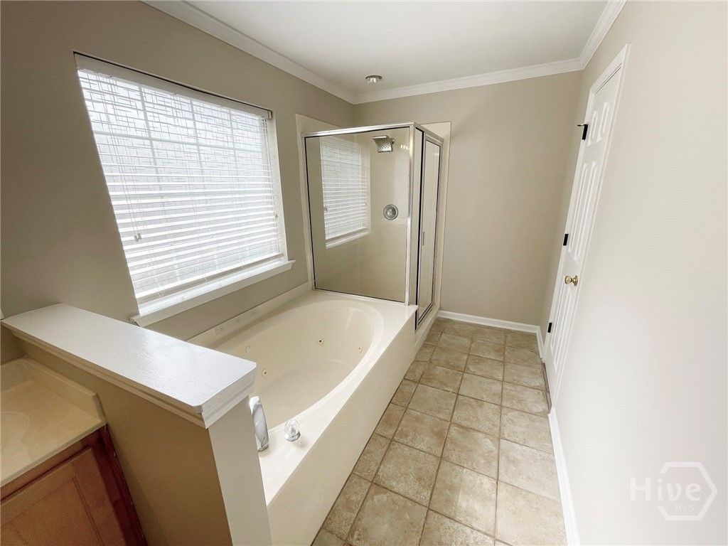 Image 12 of property listing at 322 Laurel Hill Circle, Richmond Hill, GA 31324