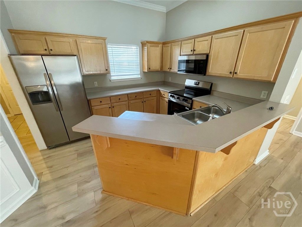 Image 21 of property listing at 322 Laurel Hill Circle, Richmond Hill, GA 31324