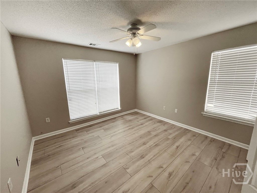Image 27 of property listing at 322 Laurel Hill Circle, Richmond Hill, GA 31324