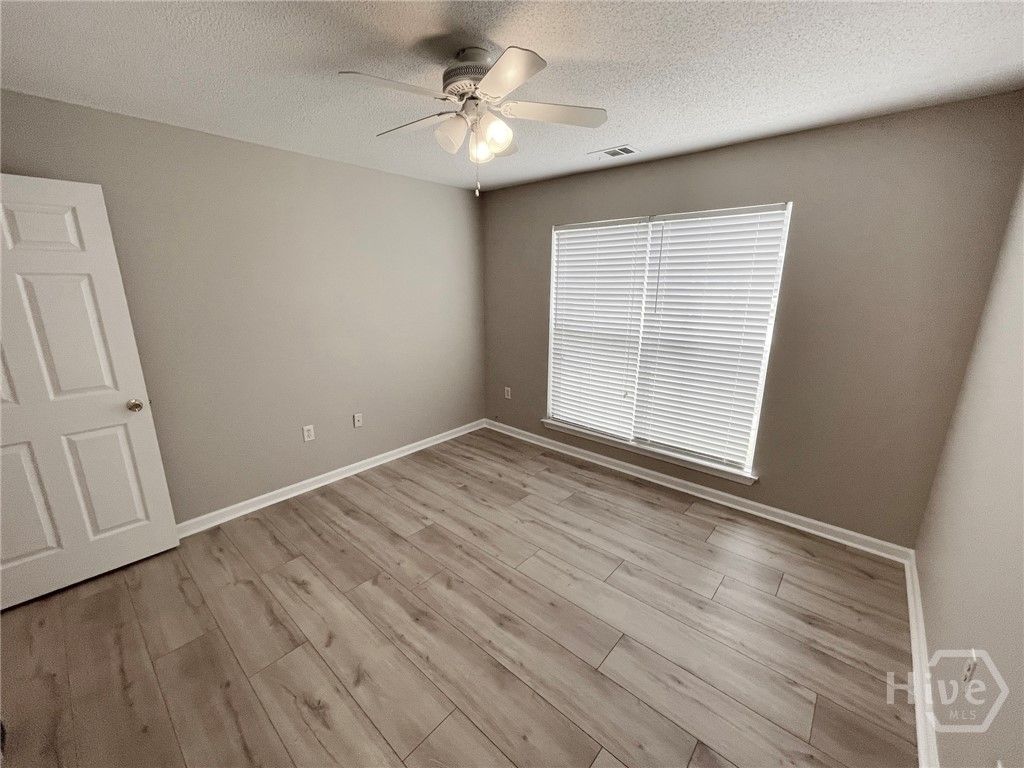 Image 28 of property listing at 322 Laurel Hill Circle, Richmond Hill, GA 31324