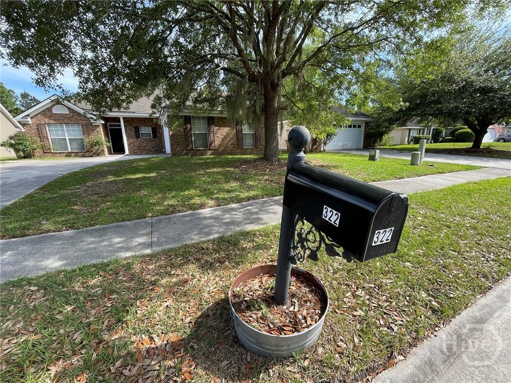 Image 3 of property listing at 322 Laurel Hill Circle, Richmond Hill, GA 31324