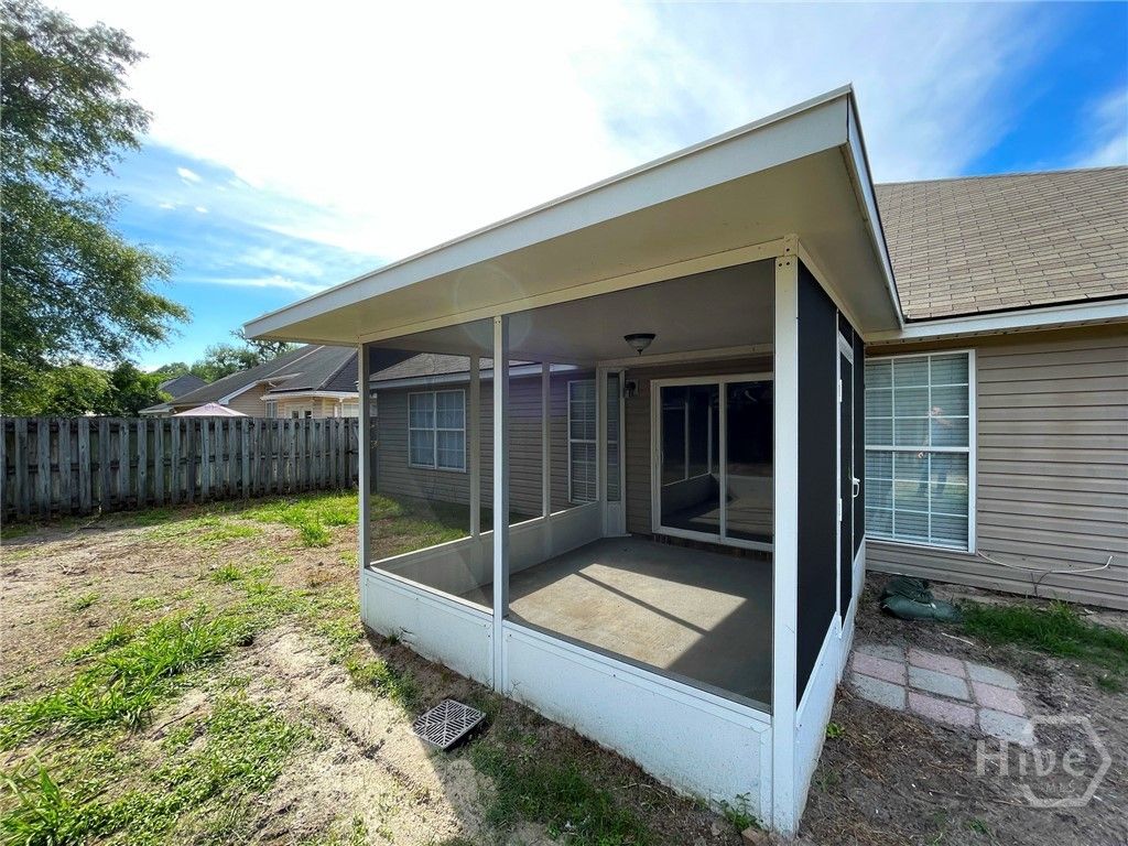 Image 34 of property listing at 322 Laurel Hill Circle, Richmond Hill, GA 31324
