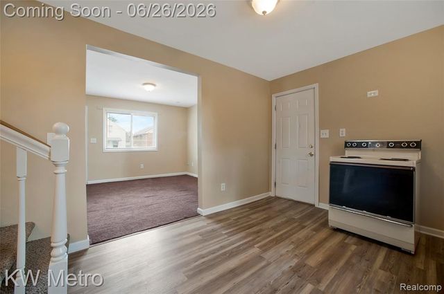 25335 Pinehurst Street, Roseville, MI 48066