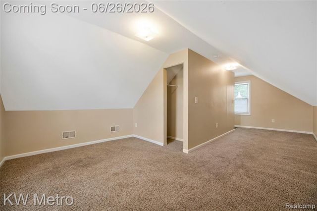 25335 Pinehurst Street, Roseville, MI 48066