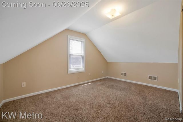 25335 Pinehurst Street, Roseville, MI 48066