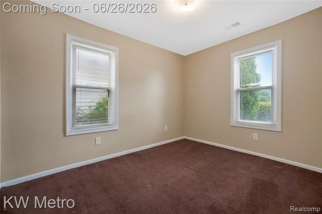 25335 Pinehurst Street, Roseville, MI 48066