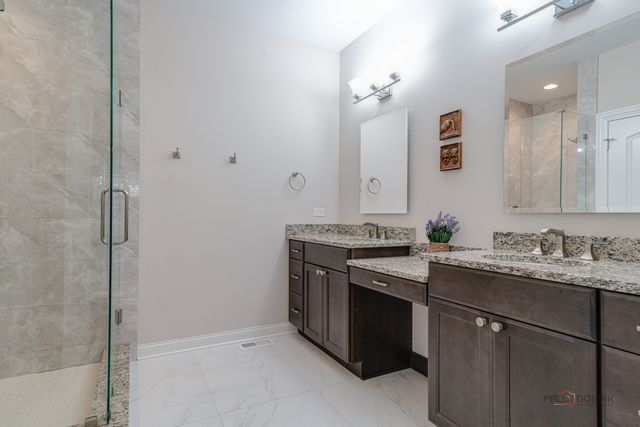 1815 Torrey Parkway, Libertyville, IL 60048