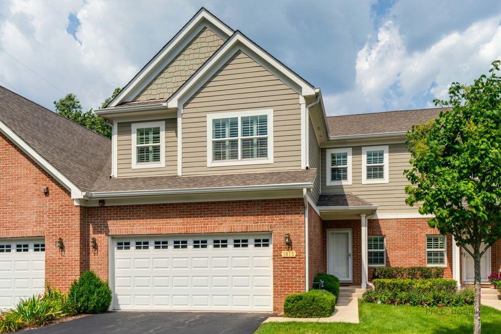 1815 Torrey Parkway, Libertyville, IL 60048