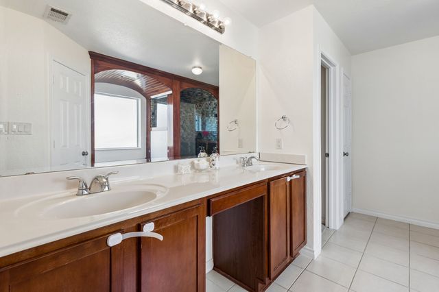 2715 Columbus, Grand Prairie, TX 75054