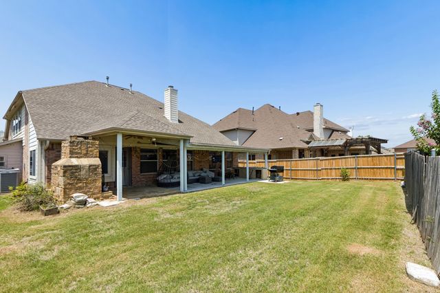 2715 Columbus, Grand Prairie, TX 75054