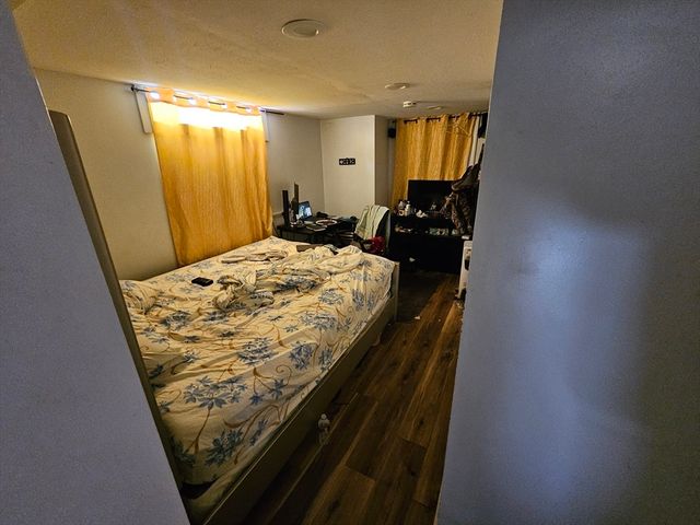 1110 River St, Boston, MA 02136