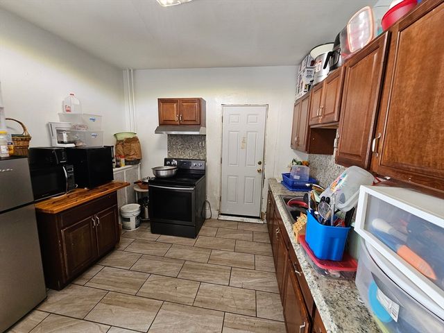 1110 River St, Boston, MA 02136