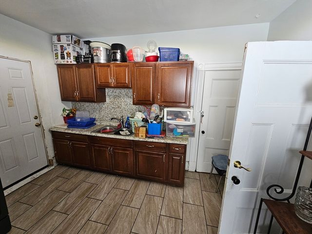 1110 River St, Boston, MA 02136