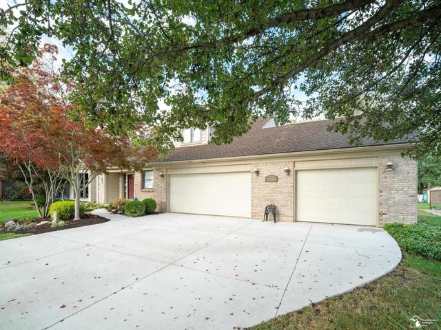 17624 Parke Lane Lane, Grosse Ile, MI 48138