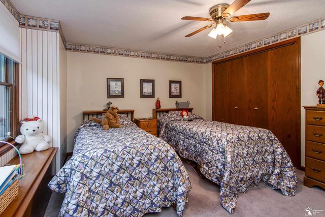 17624 Parke Lane Lane, Grosse Ile, MI 48138