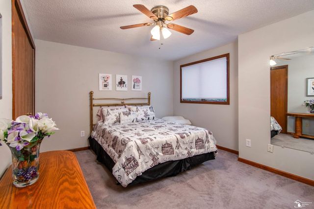 17624 Parke Lane Lane, Grosse Ile, MI 48138