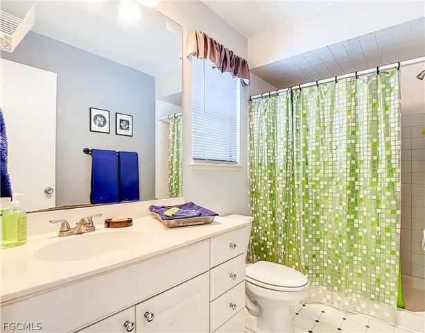 8010 Buccaneer DR, Fort Myers Beach, FL 33931