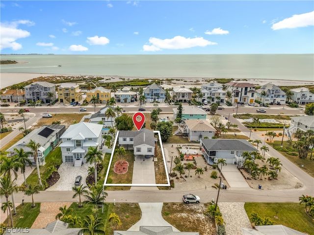 8010 Buccaneer DR, Fort Myers Beach, FL 33931