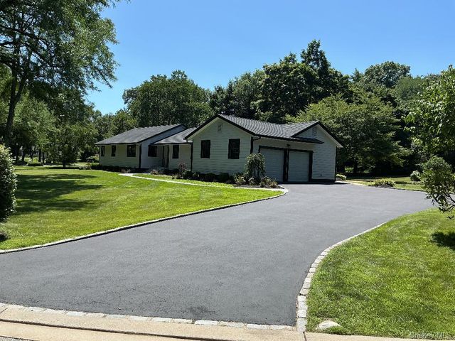 19 MICHAELS Lane, Old Brookville, NY 11545