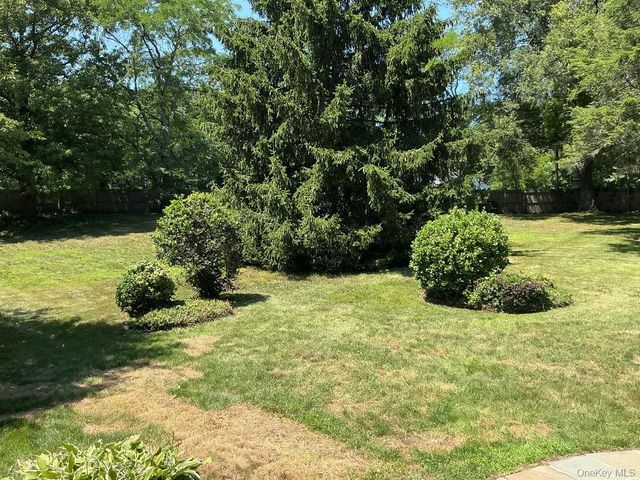 19 MICHAELS Lane, Old Brookville, NY 11545