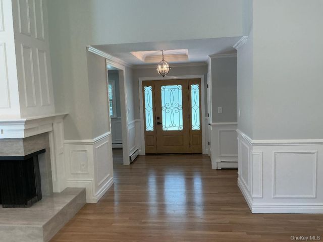 19 MICHAELS Lane, Old Brookville, NY 11545