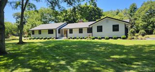 19 MICHAELS Lane, Old Brookville, NY 11545