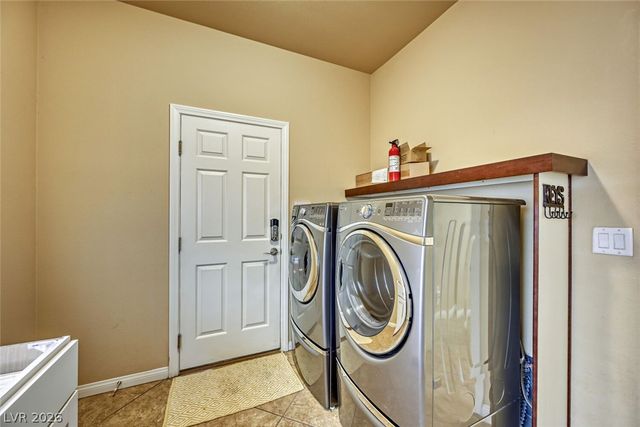 6239 Mustang Spring Avenue, Las Vegas, NV 89139