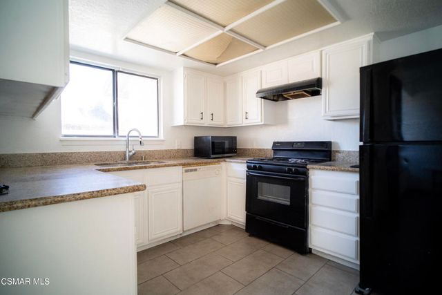 837 Sunrise Court, Lancaster, CA 93535