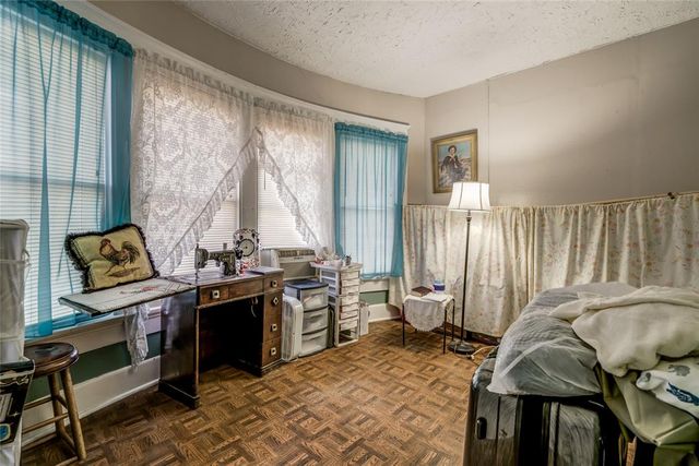 1809 NW 9th Street, Oklahoma City, OK 73106