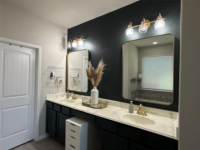 423 Bay Grove Lane, La Porte, TX 77571