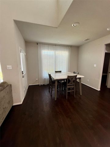 423 Bay Grove Lane, La Porte, TX 77571
